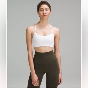Lululemon Flow Y Bra Nulu Light Support, A-C Cups, Size 4, White